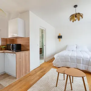Appartement 75017 Proche Champs Elysees, Paris