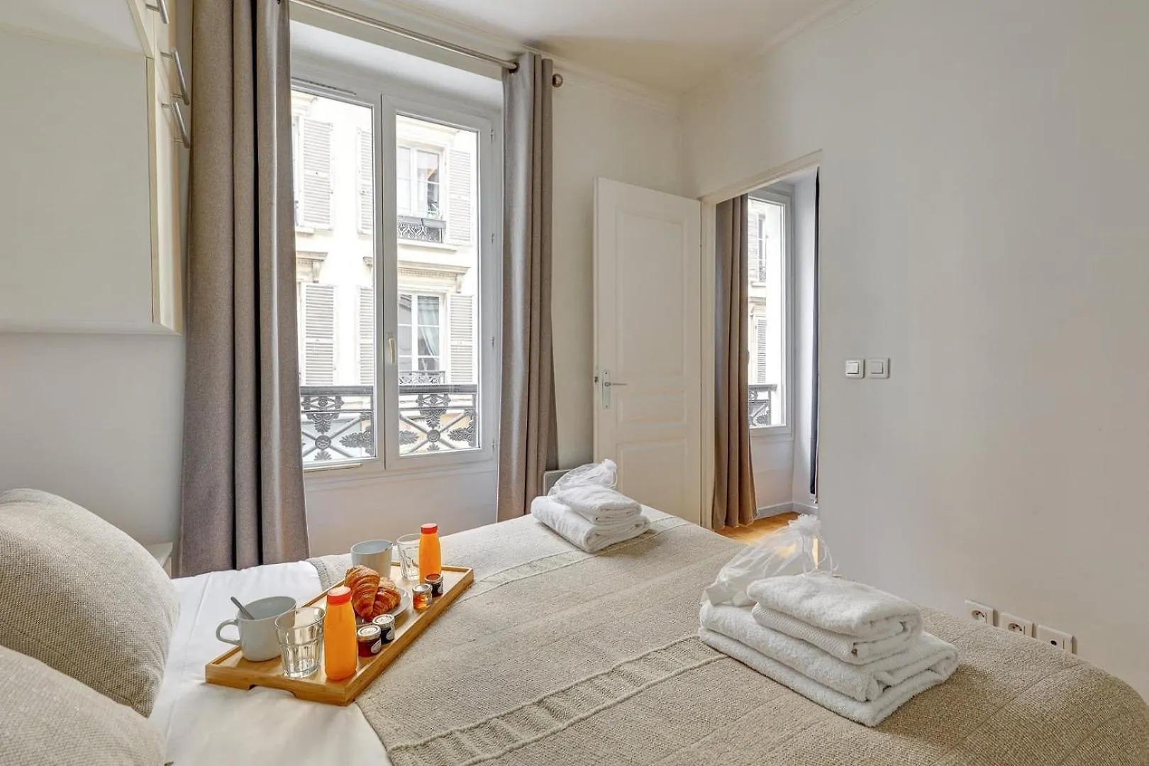 391 Suite Biot 5 - Superbe Appartement A Paris 0*,